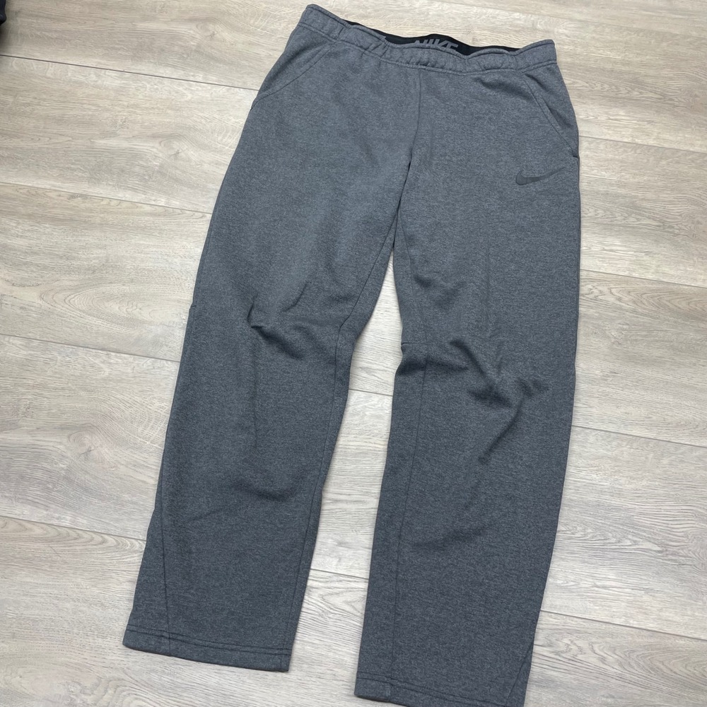 Nike Sweatpants Men Medium Gray Dri-Fit Fleece Lined Joggers Trousers